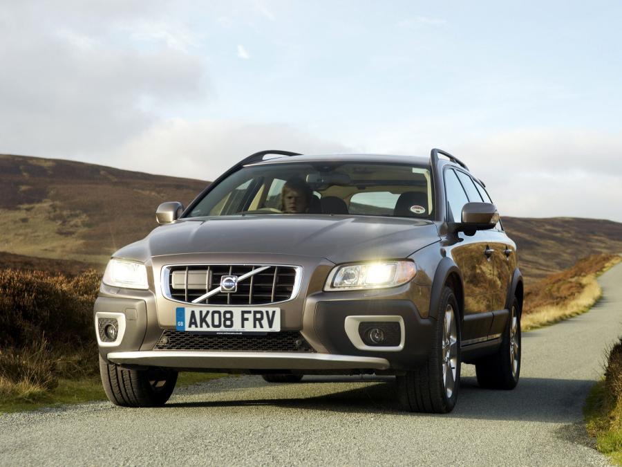  Volvo XC70 2007 года  (UK) (фото 10 из 15)